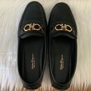 Salvatore Ferragamo Berra Bit Black Driving Loafers with Gold Bit Size 10C